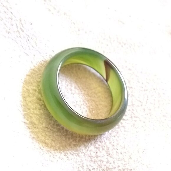 Variegated Green Bands ~ Agate Stone Band Size 7 ~ Friendship + Promise Rings - Picture 1 of 8